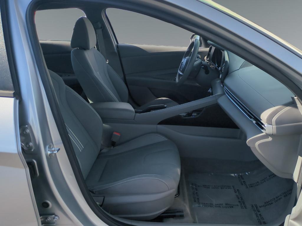 used 2021 Hyundai Elantra car