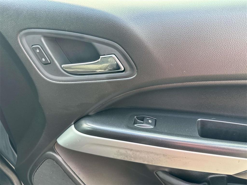 used 2015 Chevrolet Colorado car, priced at $18,490
