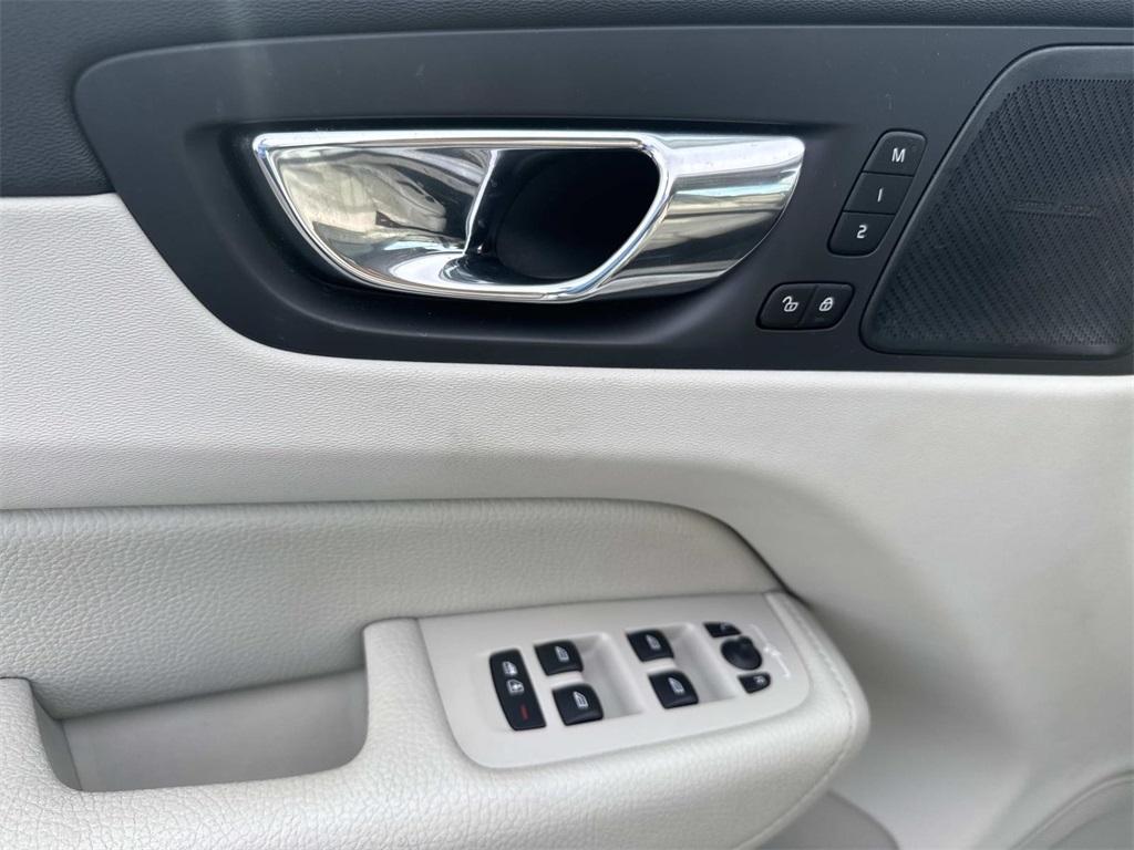 used 2019 Volvo XC60 car, priced at $19,590
