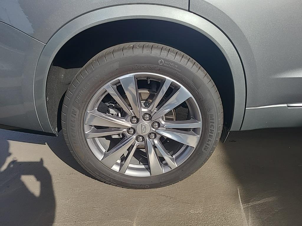 used 2025 Cadillac XT6 car, priced at $45,590