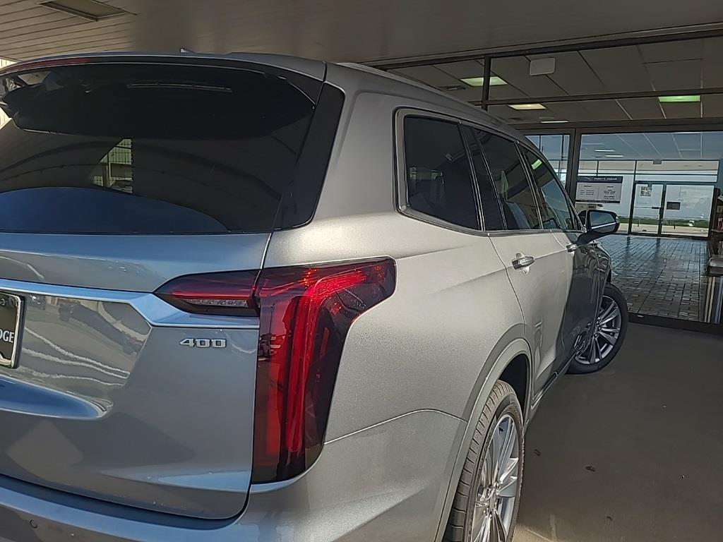 used 2025 Cadillac XT6 car, priced at $45,590