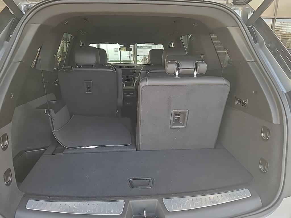 used 2025 Cadillac XT6 car, priced at $45,590