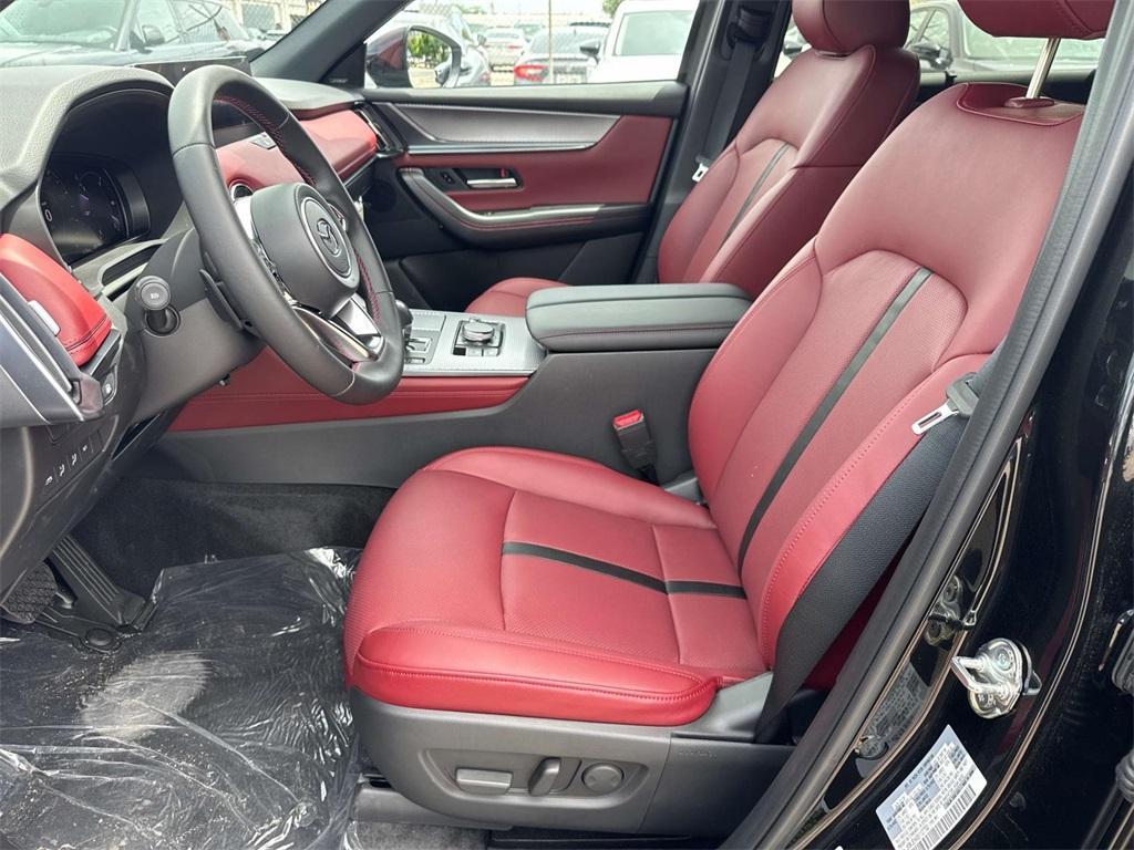 new 2025 Mazda CX-70 PHEV car, priced at $57,709