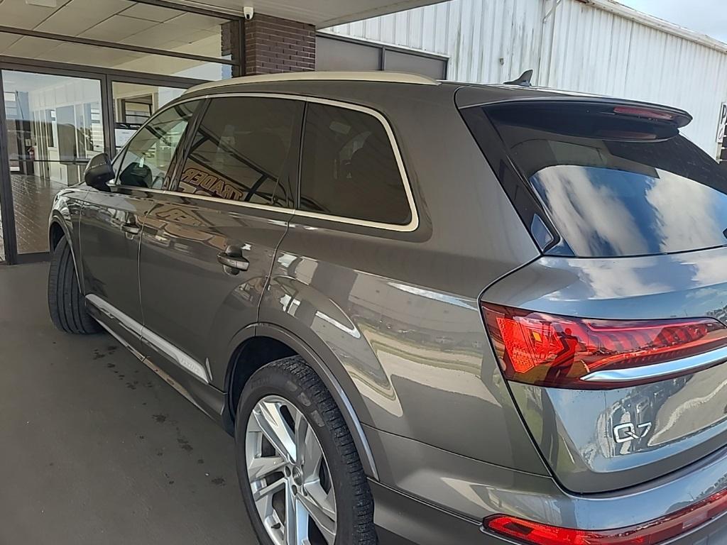 used 2020 Audi Q7 car, priced at $21,990