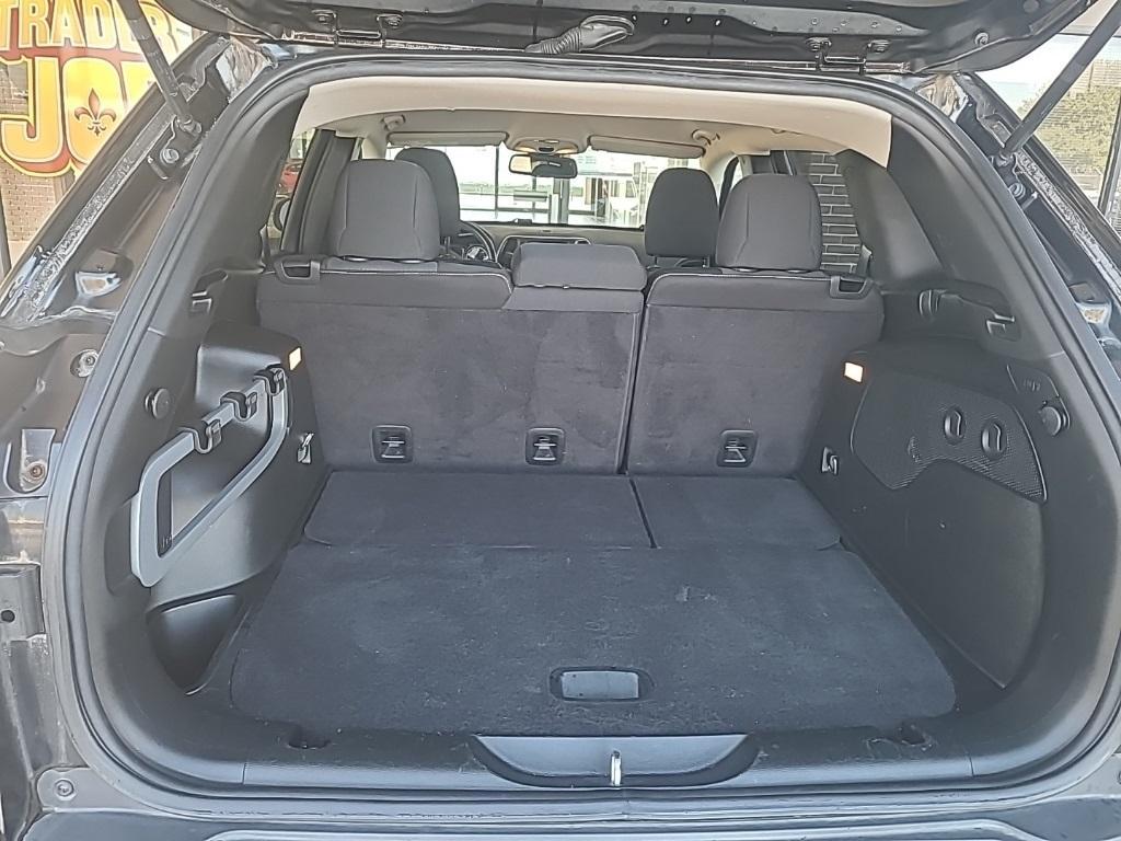 used 2017 Jeep Cherokee car, priced at $13,990