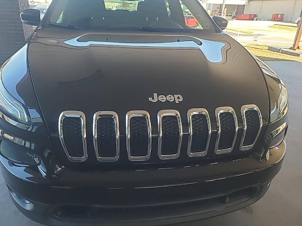 used 2017 Jeep Cherokee car, priced at $13,990