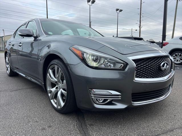 used 2018 INFINITI Q70L car, priced at $25,995