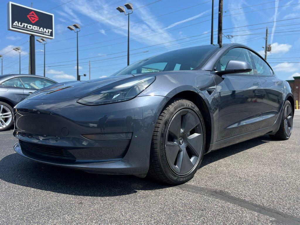 used 2021 Tesla Model 3 car, priced at $23,200