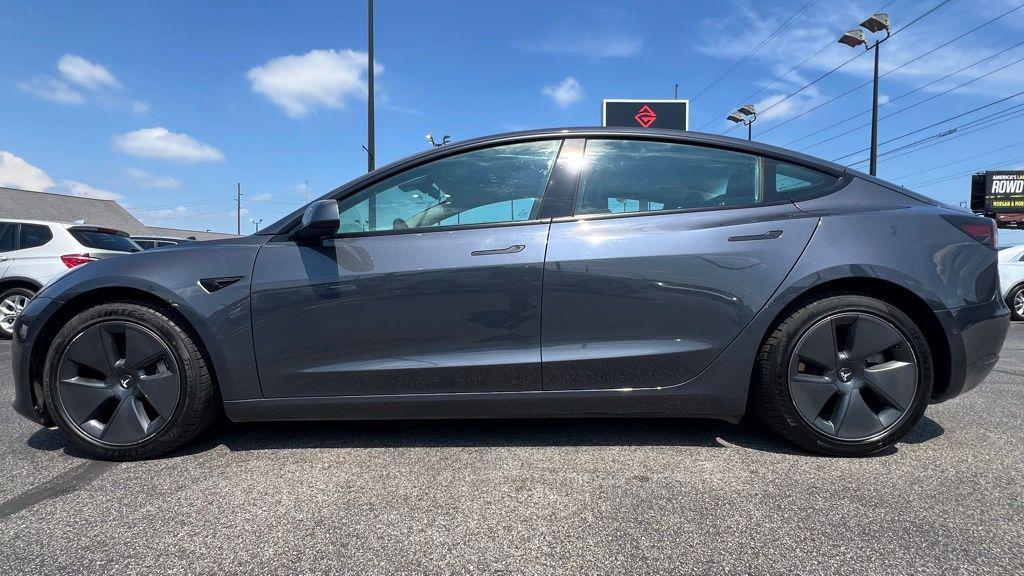 used 2021 Tesla Model 3 car, priced at $23,200