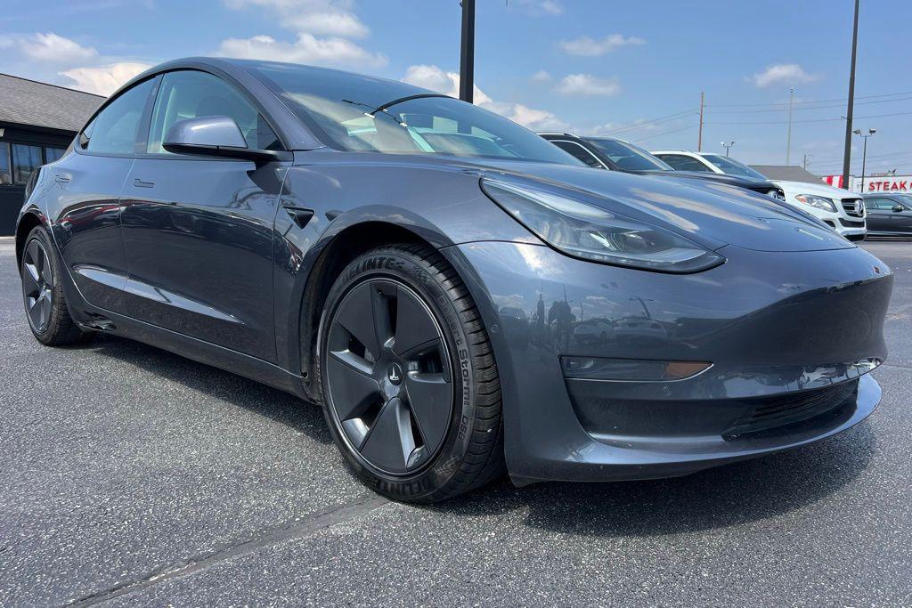 used 2021 Tesla Model 3 car, priced at $23,200