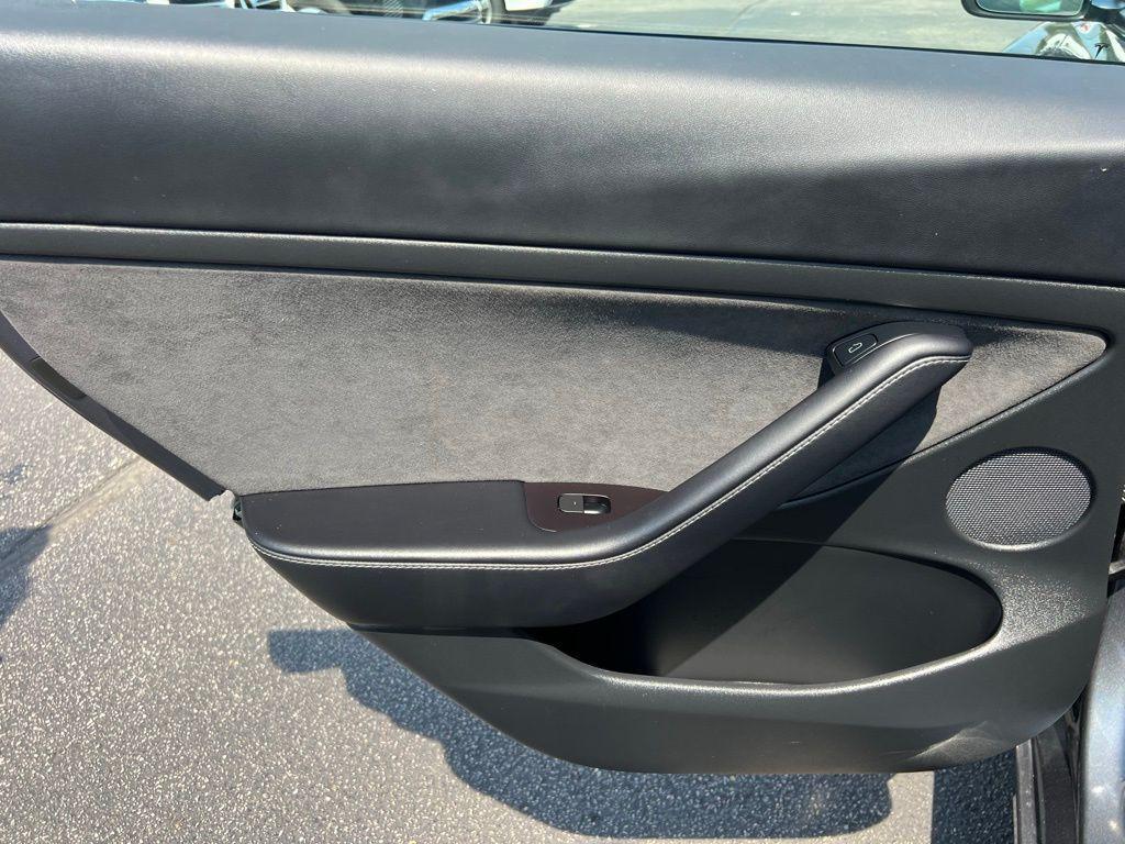 used 2021 Tesla Model 3 car, priced at $23,200