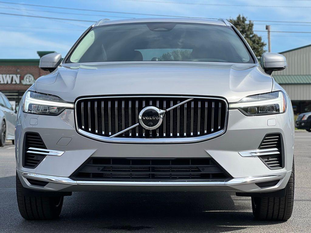 used 2022 Volvo XC60 Recharge Plug-In Hybrid car, priced at $35,500