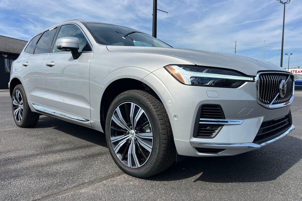 used 2022 Volvo XC60 Recharge Plug-In Hybrid car, priced at $35,500
