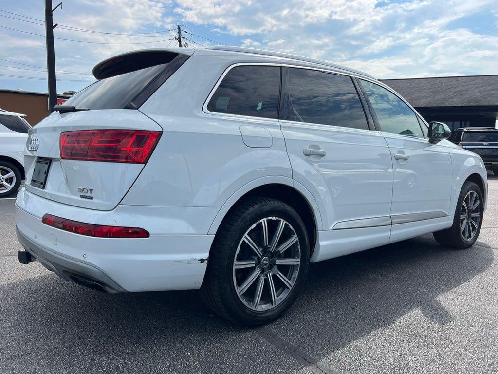used 2017 Audi Q7 car, priced at $16,000