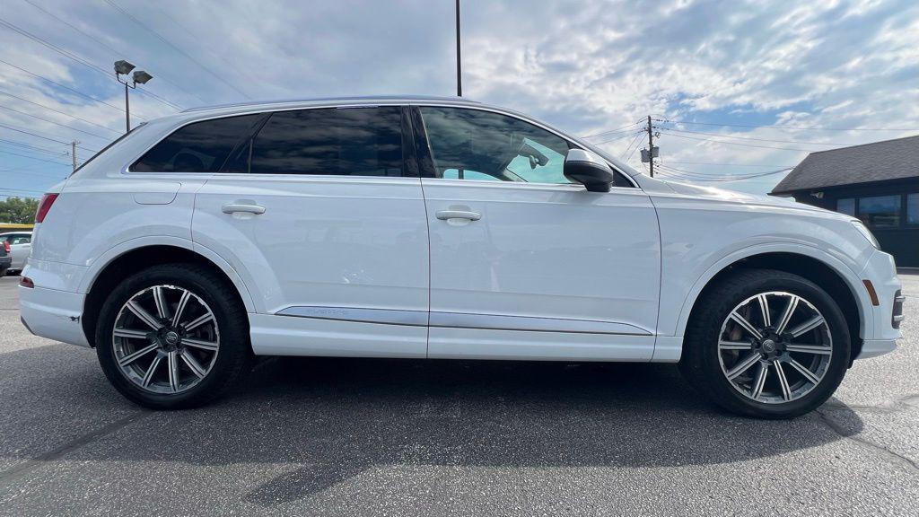 used 2017 Audi Q7 car, priced at $16,000
