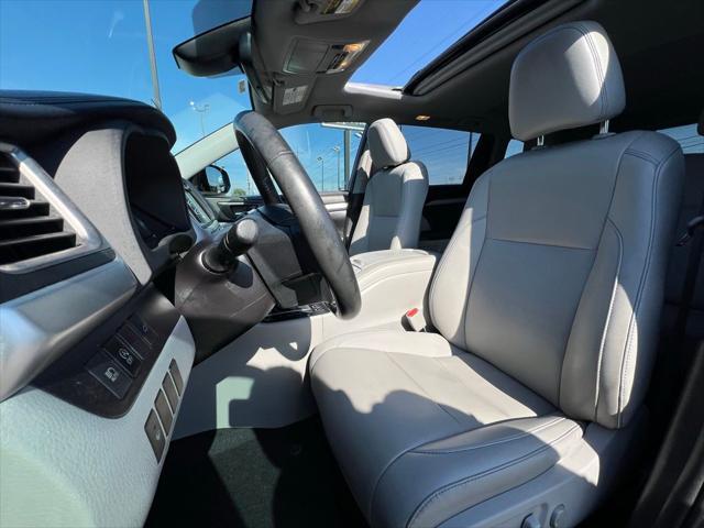 used 2019 Toyota Highlander car, priced at $32,995