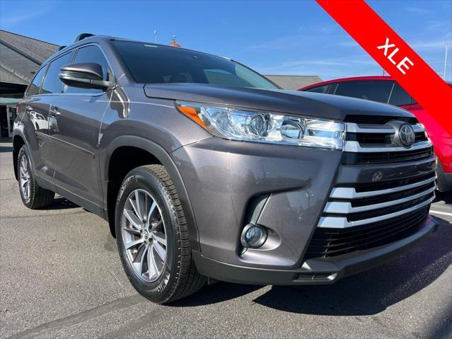 used 2019 Toyota Highlander car, priced at $32,995