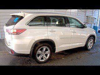 used 2015 Toyota Highlander car, priced at $24,995