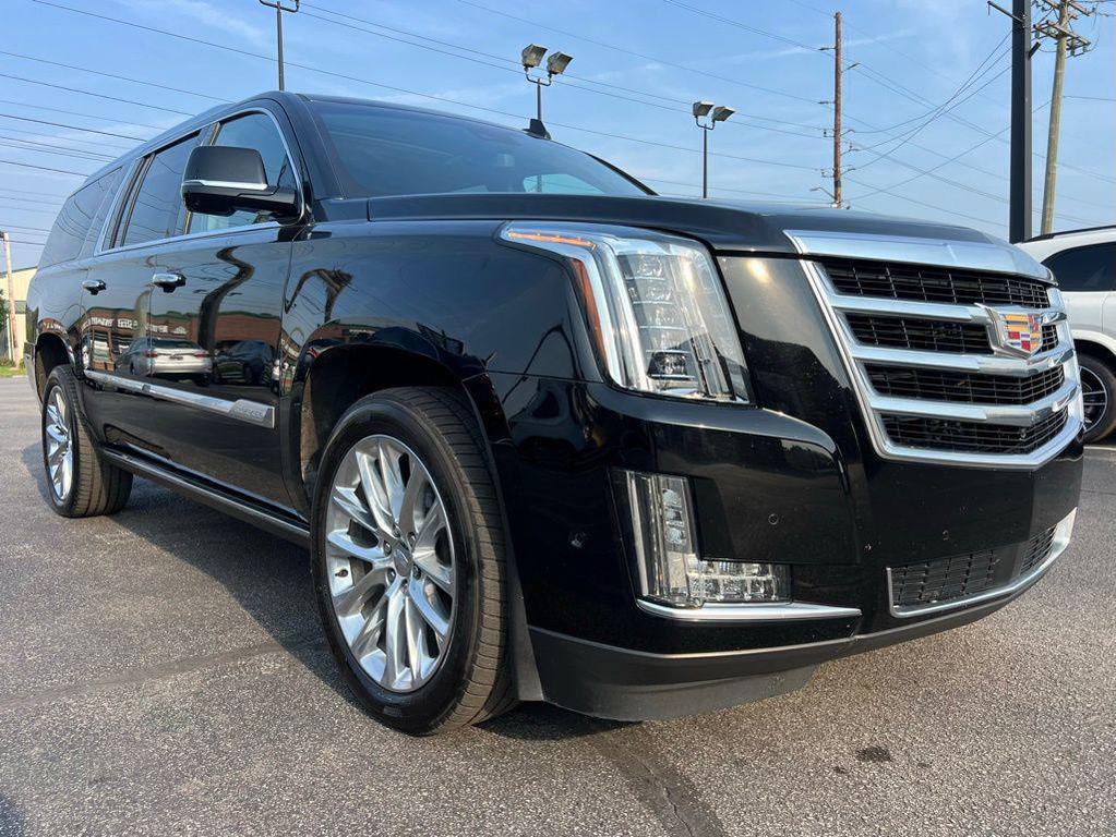 used 2020 Cadillac Escalade ESV car, priced at $36,500