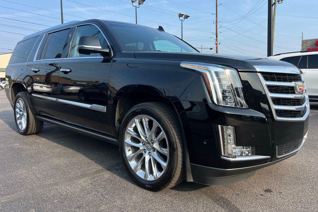 used 2020 Cadillac Escalade ESV car, priced at $36,500