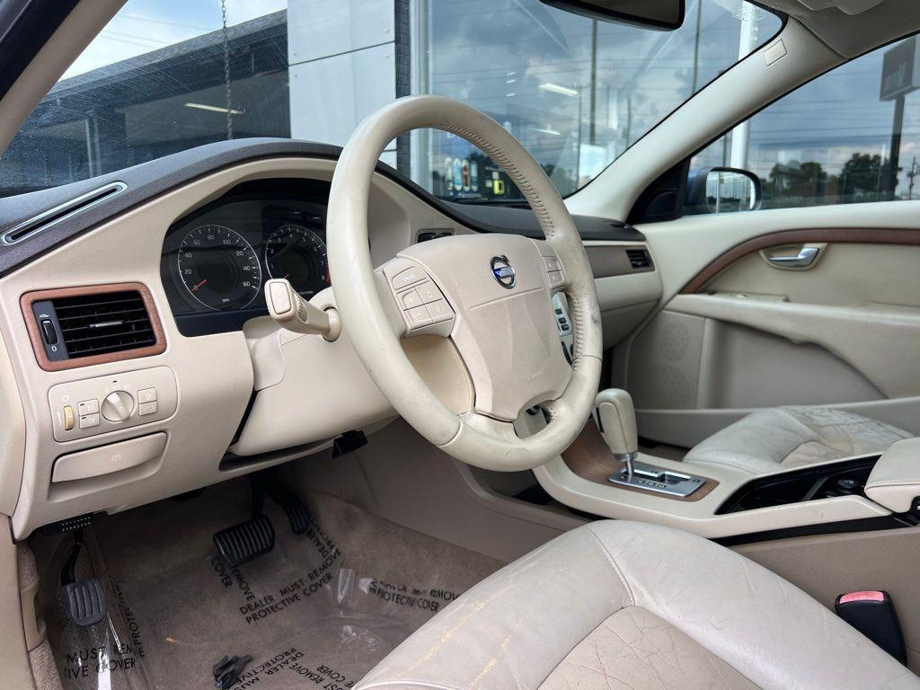 used 2008 Volvo S80 car, priced at $9,750