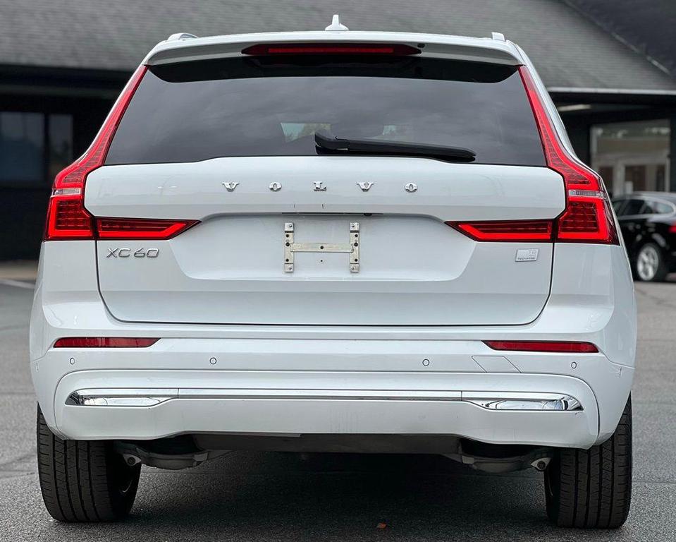used 2022 Volvo XC60 Recharge Plug-In Hybrid car, priced at $34,900