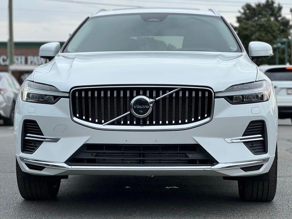 used 2022 Volvo XC60 Recharge Plug-In Hybrid car, priced at $34,900
