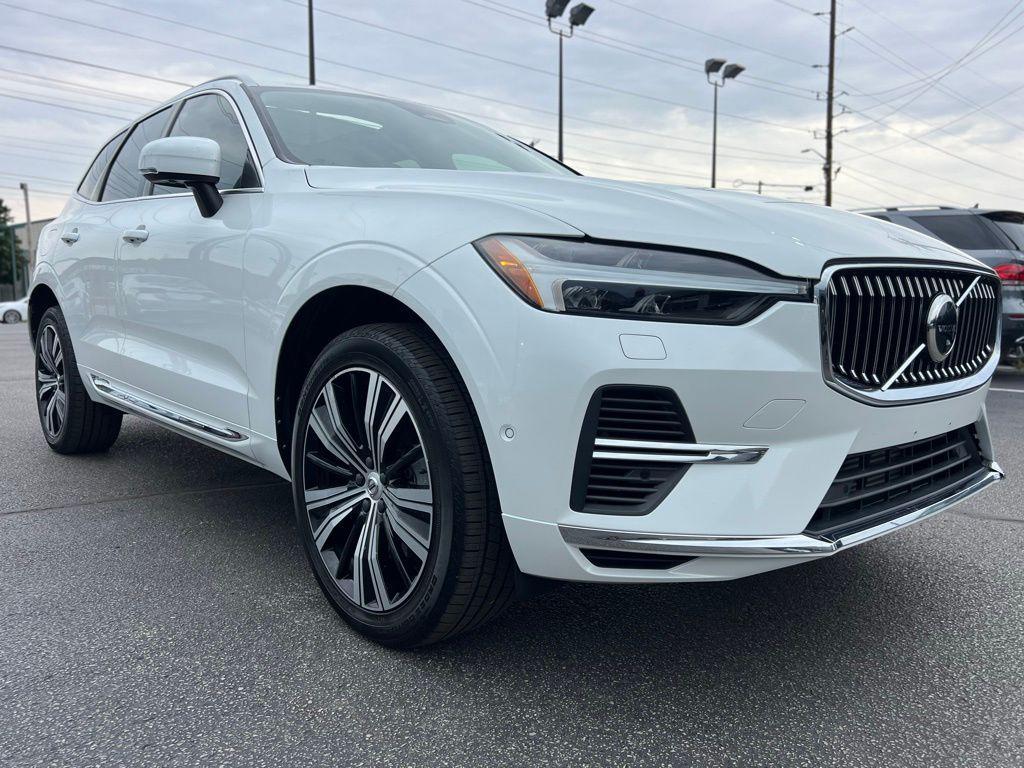 used 2022 Volvo XC60 Recharge Plug-In Hybrid car, priced at $34,900