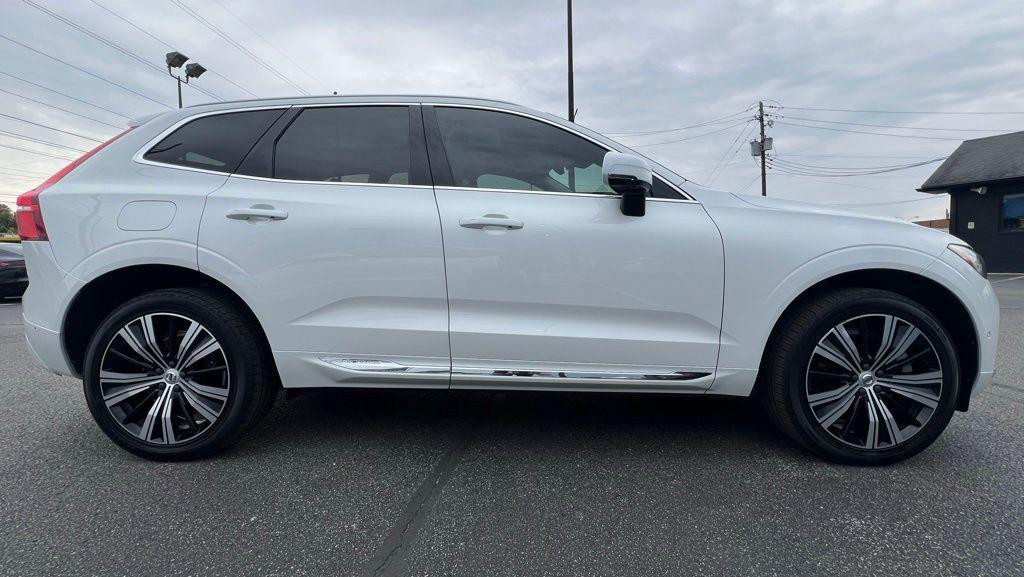 used 2022 Volvo XC60 Recharge Plug-In Hybrid car, priced at $34,900