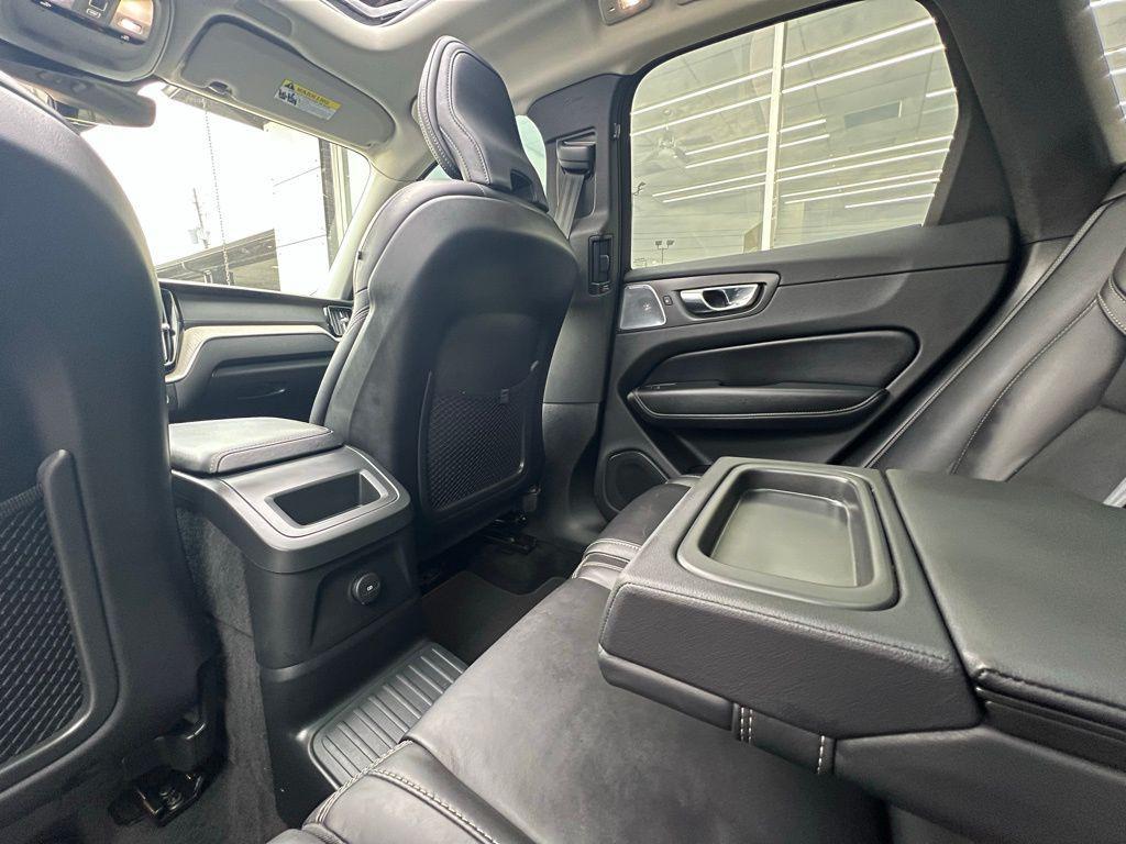 used 2022 Volvo XC60 Recharge Plug-In Hybrid car, priced at $34,900