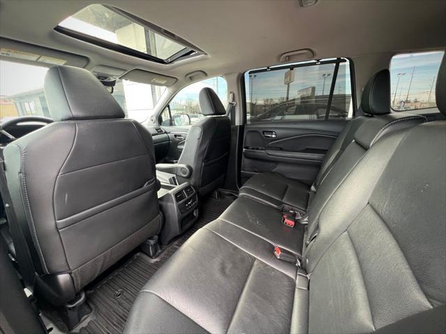 used 2022 Honda Pilot car, priced at $31,495