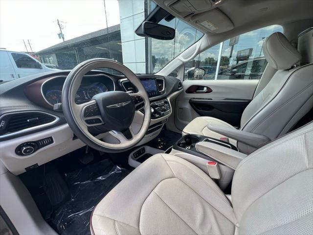 used 2017 Chrysler Pacifica car, priced at $14,500