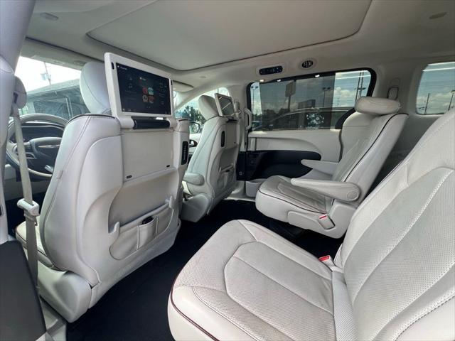 used 2017 Chrysler Pacifica car, priced at $14,500