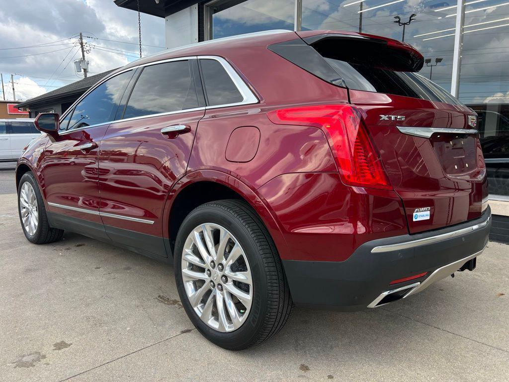 used 2017 Cadillac XT5 car, priced at $19,000