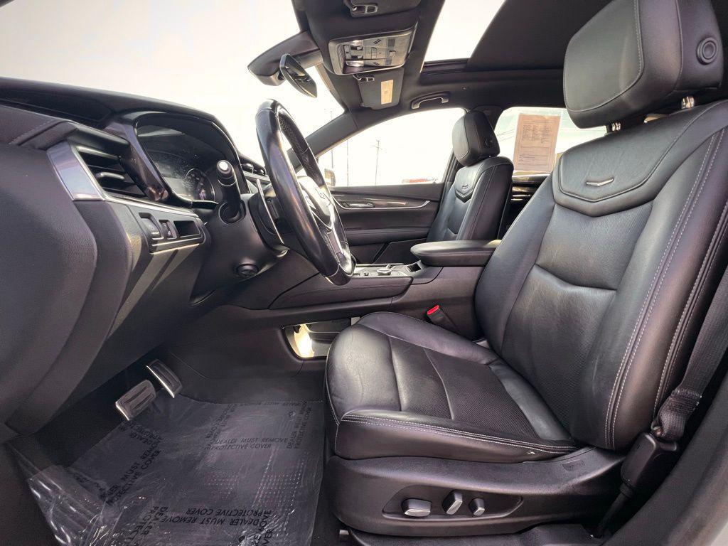 used 2020 Cadillac XT5 car, priced at $21,200