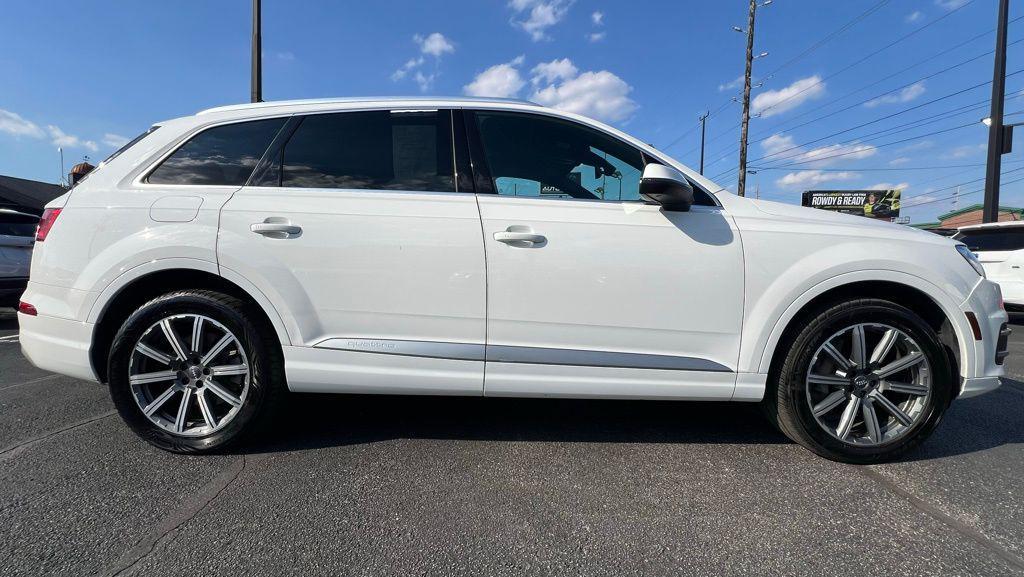 used 2019 Audi Q7 car, priced at $19,200