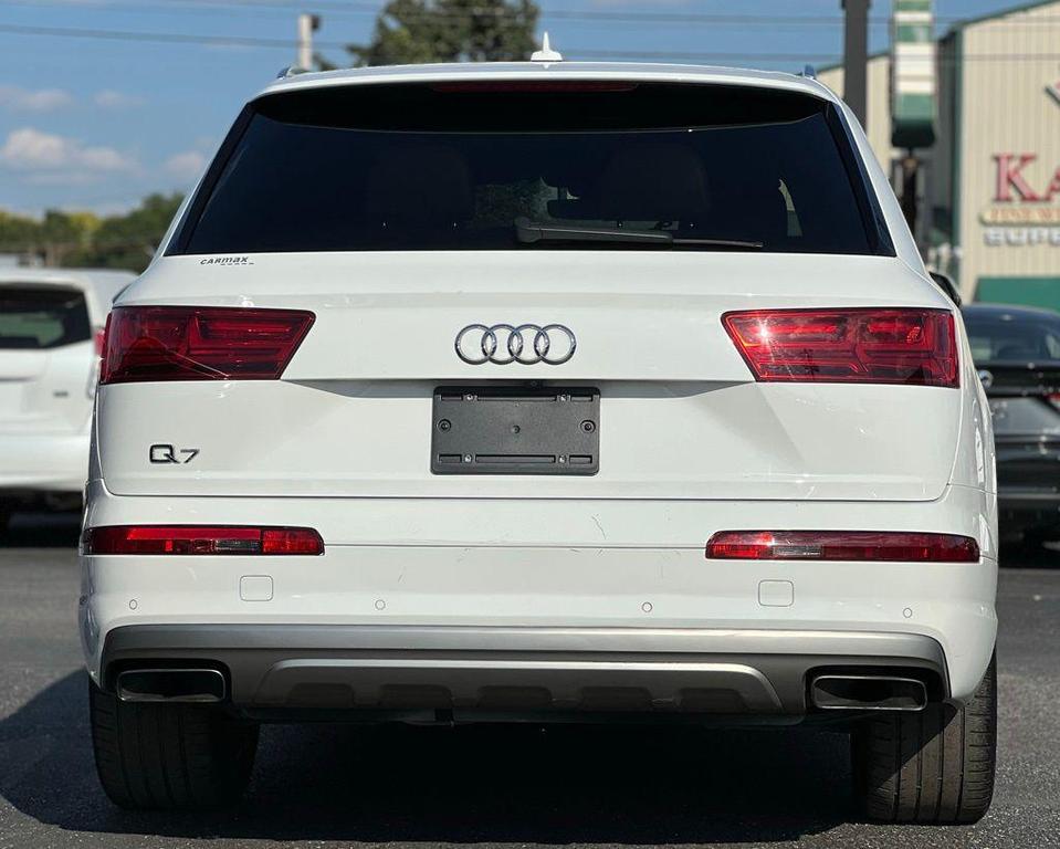 used 2019 Audi Q7 car, priced at $19,200