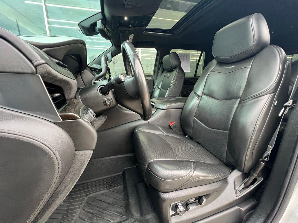 used 2020 Cadillac Escalade car, priced at $39,200