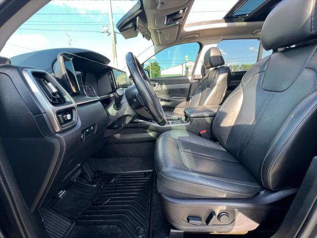 used 2022 Kia Sorento car, priced at $24,250