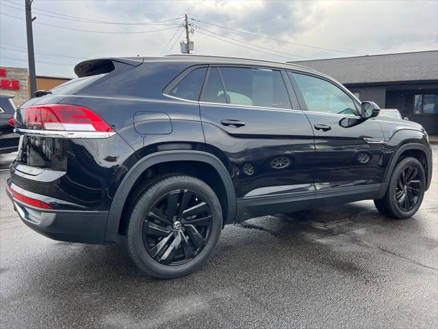 used 2022 Volkswagen Atlas Cross Sport car, priced at $25,995