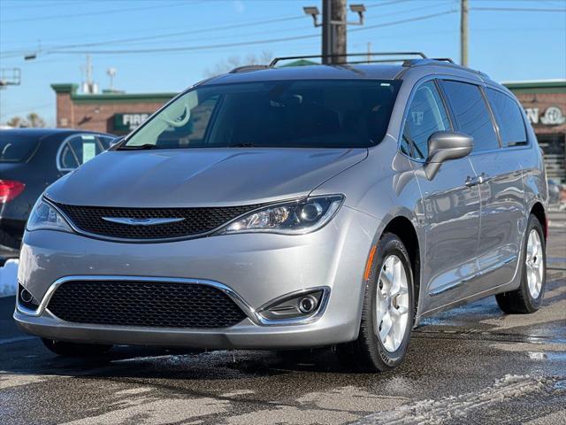 used 2018 Chrysler Pacifica car, priced at $16,995