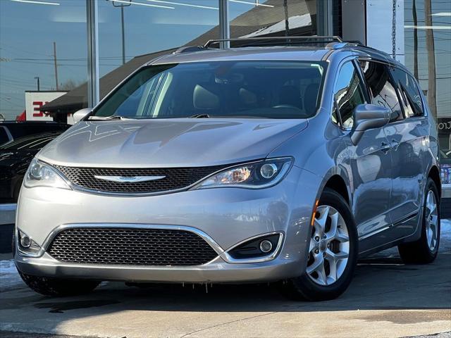 used 2018 Chrysler Pacifica car, priced at $16,995