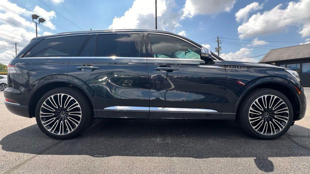 used 2022 Lincoln Aviator car, priced at $41,500