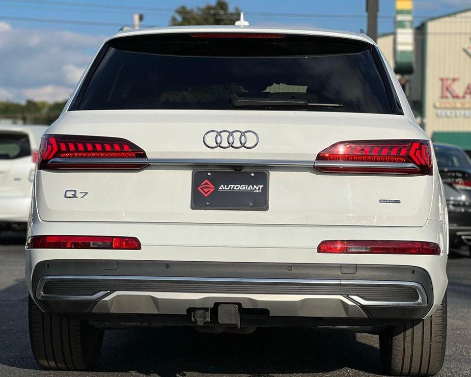 used 2023 Audi Q7 car, priced at $38,500