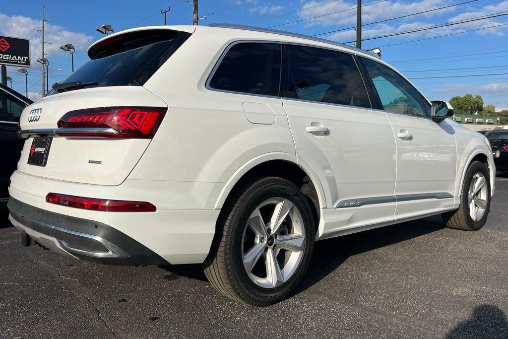 used 2023 Audi Q7 car, priced at $38,500