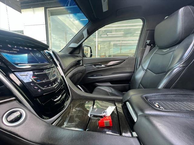 used 2019 Cadillac Escalade ESV car, priced at $25,000