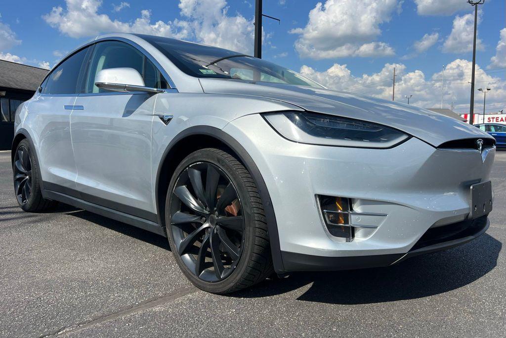 used 2018 Tesla Model X car, priced at $31,000