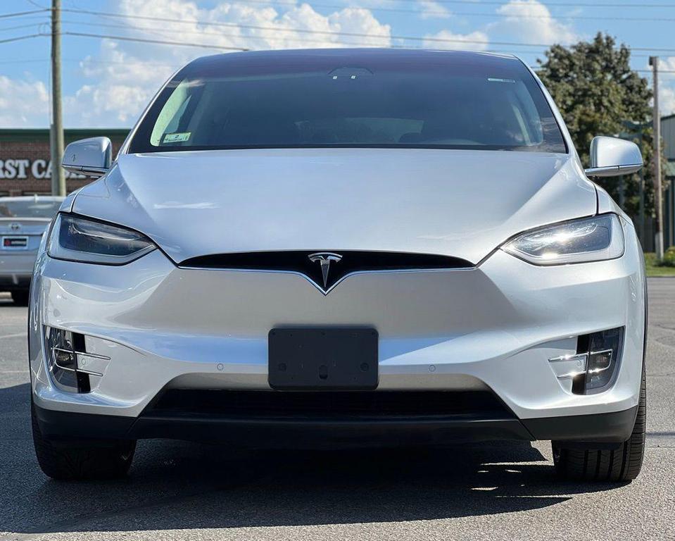 used 2018 Tesla Model X car, priced at $31,000
