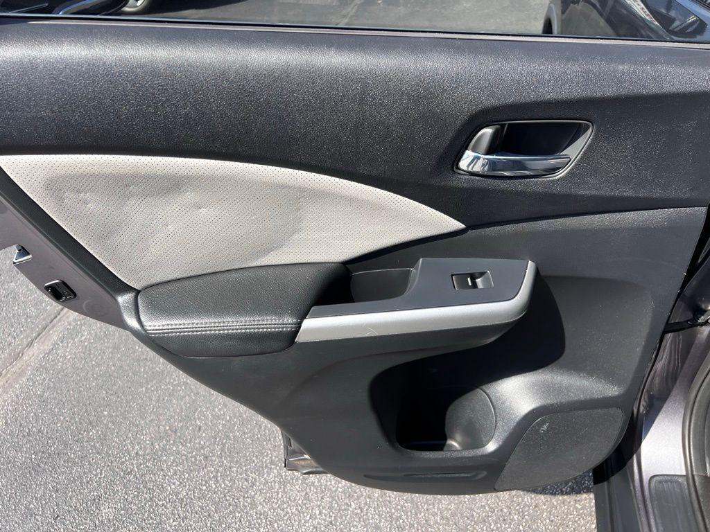 used 2015 Honda CR-V car, priced at $13,900