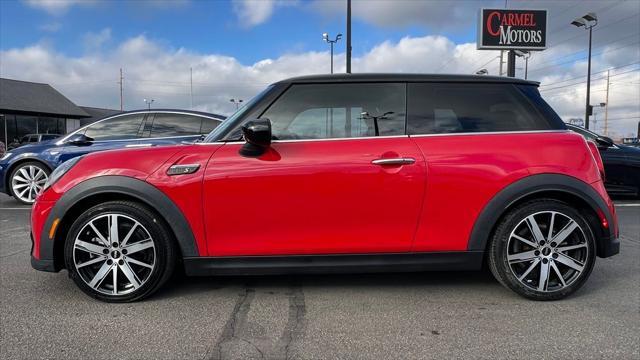 used 2022 MINI Hardtop car, priced at $24,750